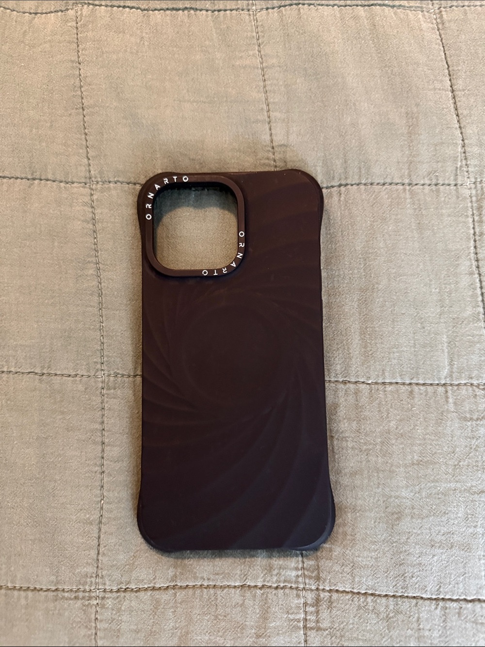 Black iPhone 16 pro max Ornarto case